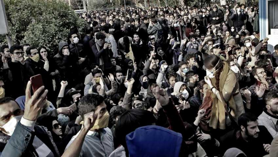 انگیزه ها و سناریوهای احتمالی اعتراضات اخیر در ایران